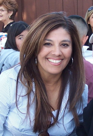 Annette Valdez Photo 17