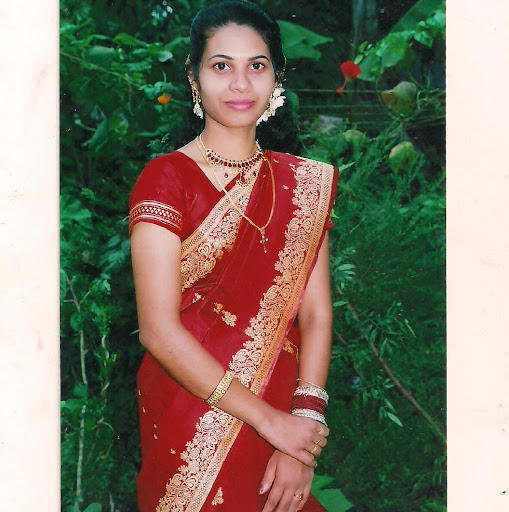 Nisha Biju Photo 4